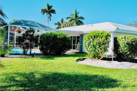 Villa ou maison à vendre à Punta Gorda, Floride: 3 chambres, 128.86 m2 № 2431473 - photo 25