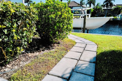 Villa ou maison à vendre à Punta Gorda, Floride: 3 chambres, 128.86 m2 № 2431473 - photo 5