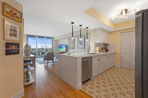 Copropriété à vendre à Aventura, Floride: 1 chambre, 80.82 m2 № 1989816 - photo 4