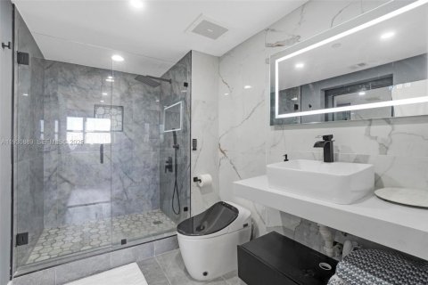 Copropriété à vendre à Aventura, Floride: 1 chambre, 80.82 m2 № 1989816 - photo 17