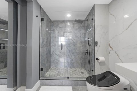 Copropriété à vendre à Aventura, Floride: 1 chambre, 80.82 m2 № 1989816 - photo 18