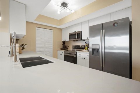 Copropriété à vendre à Aventura, Floride: 1 chambre, 80.82 m2 № 1989816 - photo 28