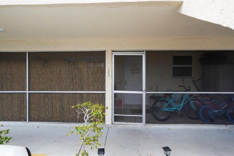 Condo in Dania Beach, Florida, 1 bedroom  № 2242269 - photo 3