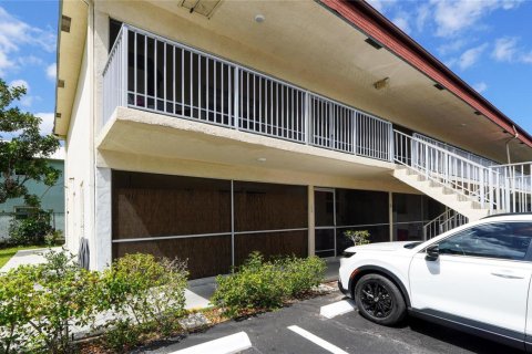 Condo in Dania Beach, Florida, 1 bedroom № 2242269
