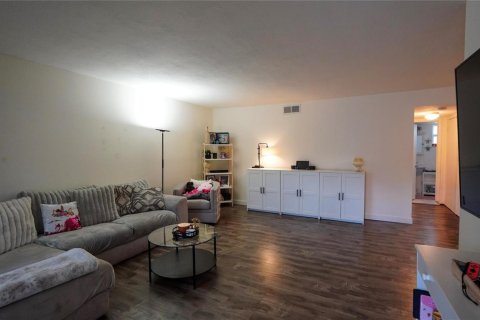 Condo in Dania Beach, Florida, 1 bedroom  № 2242269 - photo 9
