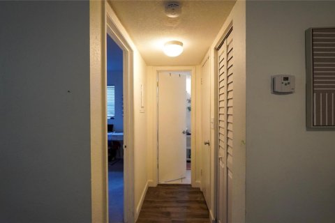 Condo in Dania Beach, Florida, 1 bedroom  № 2242269 - photo 22