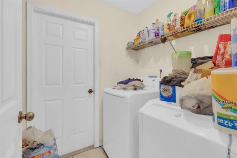 Casa en venta en Kissimmee, Florida, 3 dormitorios, 152.55 m2 № 2383395 - foto 12