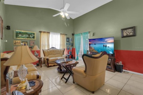 Casa en venta en Kissimmee, Florida, 3 dormitorios, 152.55 m2 № 2383395 - foto 5