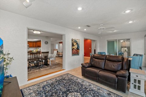 Casa en alquiler en Sarasota, Florida, 3 dormitorios, 164.25 m2 № 1808851 - foto 15
