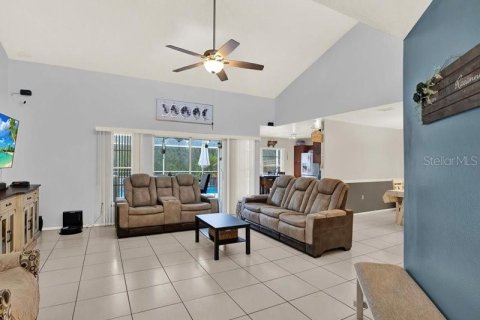 Casa en venta en Brandon, Florida, 3 dormitorios, 146.04 m2 № 1915902 - foto 8