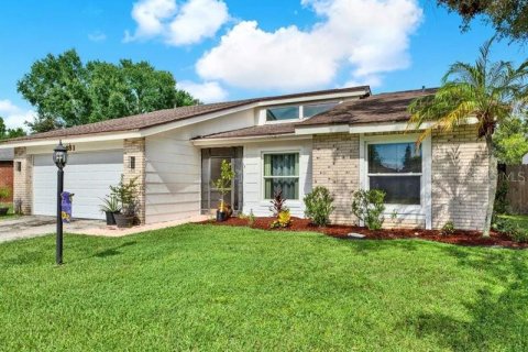 Casa en venta en Brandon, Florida, 3 dormitorios, 146.04 m2 № 1915902 - foto 2