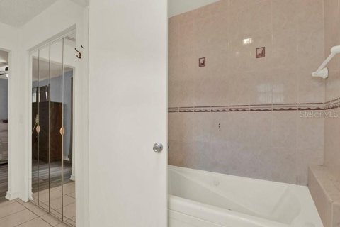 Casa en venta en Brandon, Florida, 3 dormitorios, 146.04 m2 № 1915902 - foto 24