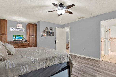 Casa en venta en Brandon, Florida, 3 dormitorios, 146.04 m2 № 1915902 - foto 21