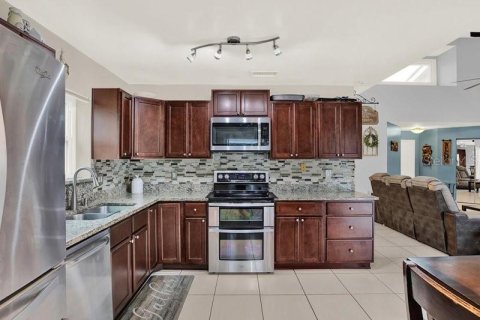 Casa en venta en Brandon, Florida, 3 dormitorios, 146.04 m2 № 1915902 - foto 15