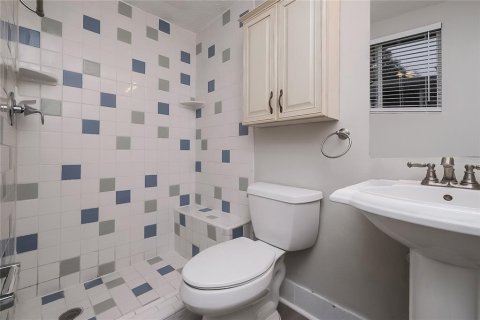 Casa en alquiler en New Port Richey, Florida, 3 dormitorios, 140.1 m2 № 1913615 - foto 8