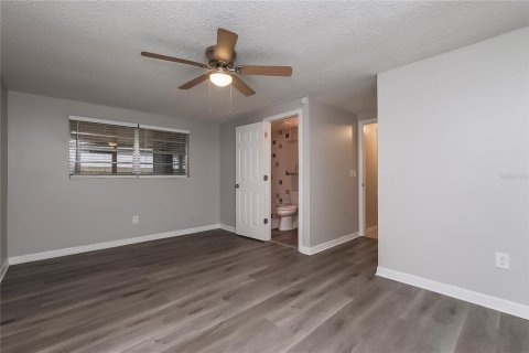 Casa en alquiler en New Port Richey, Florida, 3 dormitorios, 140.1 m2 № 1913615 - foto 7