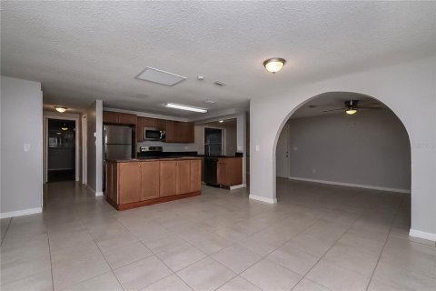 Casa en alquiler en New Port Richey, Florida, 3 dormitorios, 140.1 m2 № 1913615 - foto 3