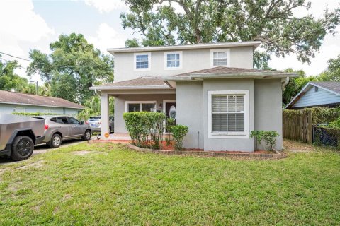 House in Tampa, Florida 3 bedrooms, 130.25 sq.m. № 2354908