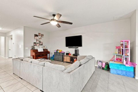 Villa ou maison à vendre à Wildwood, Floride: 4 chambres, 188.96 m2 № 2339446 - photo 20