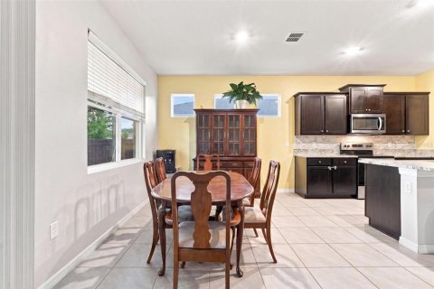 Villa ou maison à vendre à Wildwood, Floride: 4 chambres, 188.96 m2 № 2339446 - photo 22