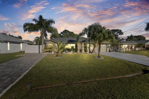 Casa en venta en Port St. Lucie, Florida, 4 dormitorios, 153.85 m2 № 2078330 - foto 3