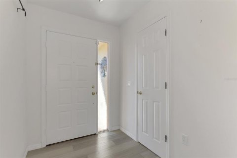 Villa ou maison à vendre à Englewood, Floride: 2 chambres, 173.63 m2 № 2431060 - photo 8