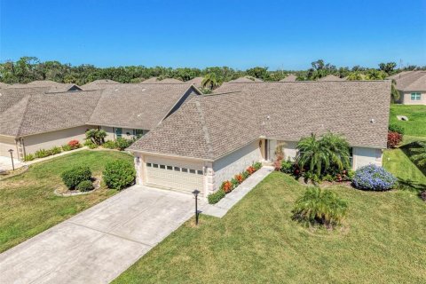 Villa ou maison à vendre à Englewood, Floride: 2 chambres, 173.63 m2 № 2431060 - photo 4