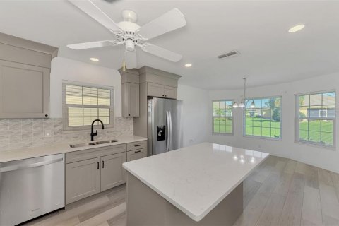 Villa ou maison à vendre à Englewood, Floride: 2 chambres, 173.63 m2 № 2431060 - photo 14