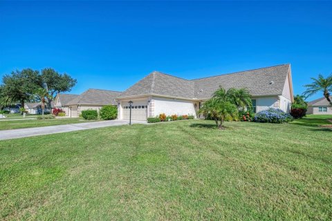 Villa ou maison à vendre à Englewood, Floride: 2 chambres, 173.63 m2 № 2431060 - photo 6