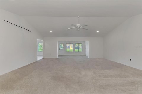 Villa ou maison à vendre à Englewood, Floride: 2 chambres, 173.63 m2 № 2431060 - photo 10