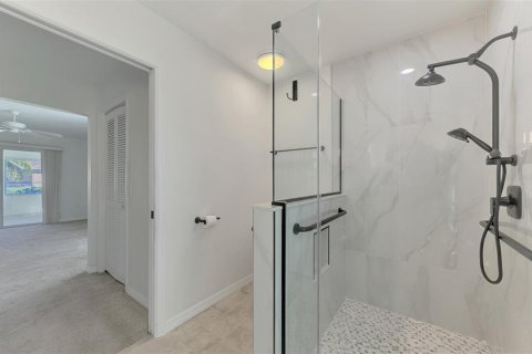 Villa ou maison à vendre à Englewood, Floride: 2 chambres, 173.63 m2 № 2431060 - photo 27