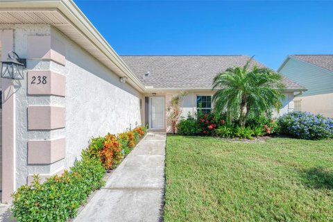 Villa ou maison à vendre à Englewood, Floride: 2 chambres, 173.63 m2 № 2431060 - photo 7