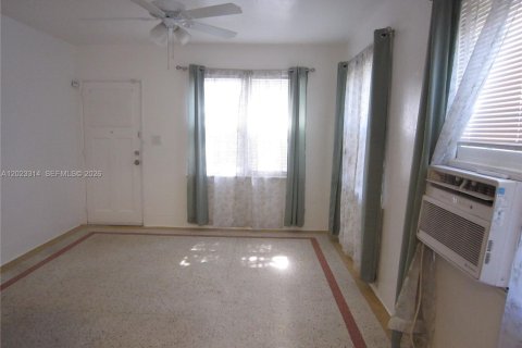 Appartement à louer à Hollywood, Floride: 1 chambre, 399.85 m2 № 2077357 - photo 10