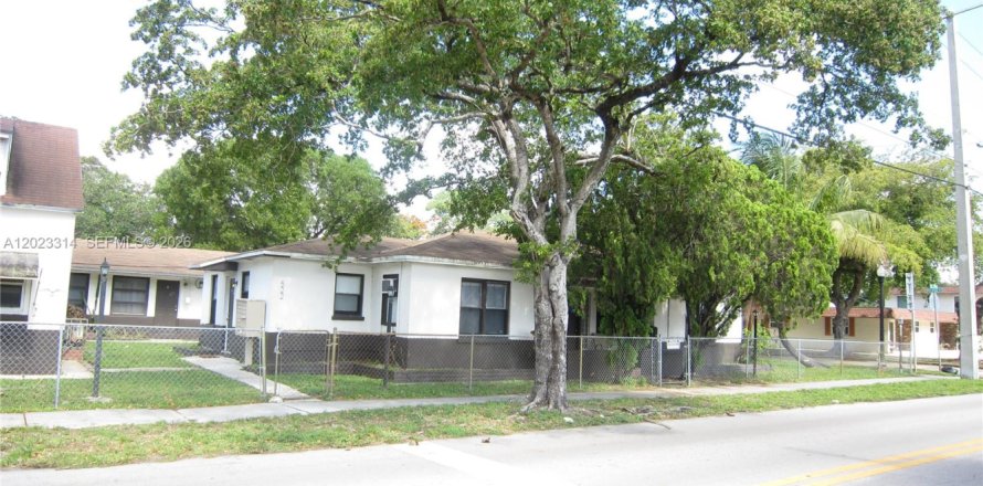 Appartement à Hollywood, Floride 1 chambre, 399.85 m2 № 2077357