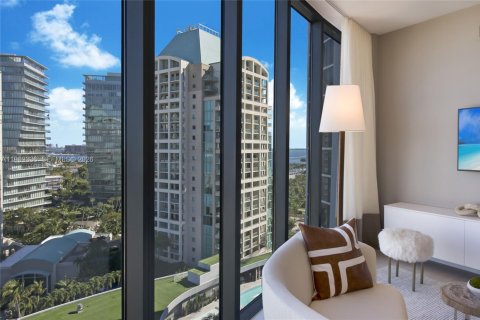 Condo in Miami, Florida, 2 bedrooms  № 2030996 - photo 16