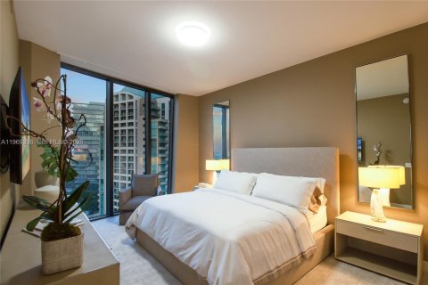 Condo in Miami, Florida, 2 bedrooms  № 2030996 - photo 9