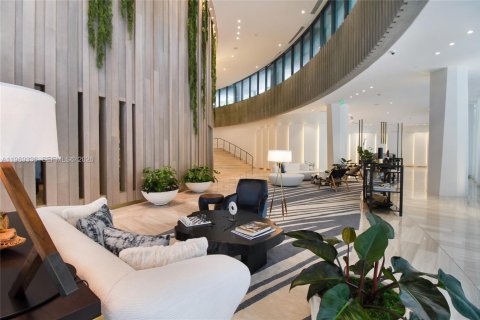 Condo in Miami, Florida, 2 bedrooms  № 2030996 - photo 21