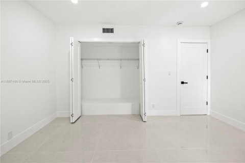 Villa ou maison à vendre à Tamarac, Floride: 4 chambres № 1948602 - photo 26