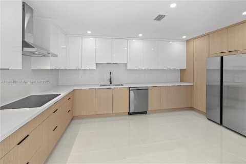 Villa ou maison à vendre à Tamarac, Floride: 4 chambres № 1948602 - photo 6