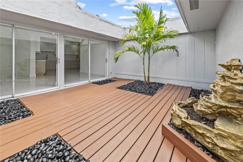 Villa ou maison à vendre à Tamarac, Floride: 4 chambres № 1948602 - photo 29