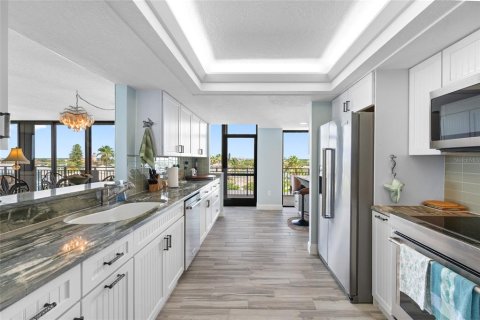 Copropriété à vendre à Treasure Island, Floride: 2 chambres, 140.28 m2 № 2378195 - photo 12