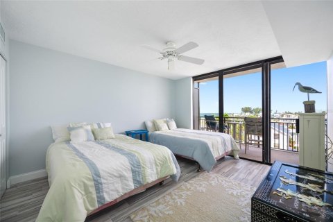Copropriété à vendre à Treasure Island, Floride: 2 chambres, 140.28 m2 № 2378195 - photo 24