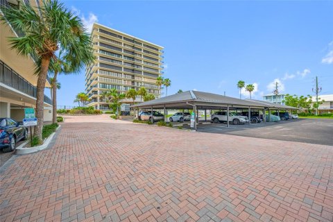Copropriété à vendre à Treasure Island, Floride: 2 chambres, 140.28 m2 № 2378195 - photo 2