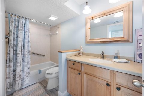 Copropriété à vendre à Treasure Island, Floride: 2 chambres, 140.28 m2 № 2378195 - photo 26