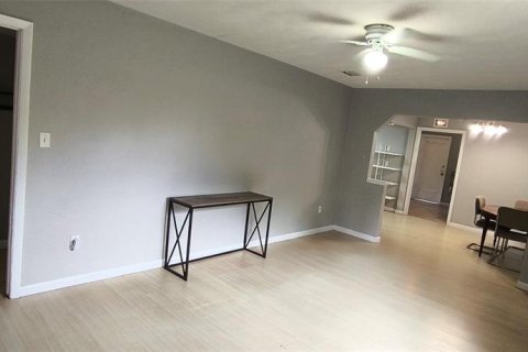 Casa en venta en Gainesville, Florida, 3 dormitorios, 130.06 m2 № 1918656 - foto 11