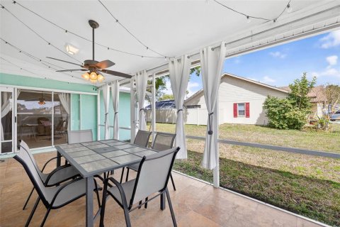 Villa ou maison à vendre à Bradenton, Floride: 3 chambres, 175.59 m2 № 2135694 - photo 25