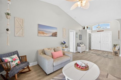 Villa ou maison à vendre à Bradenton, Floride: 3 chambres, 175.59 m2 № 2135694 - photo 3