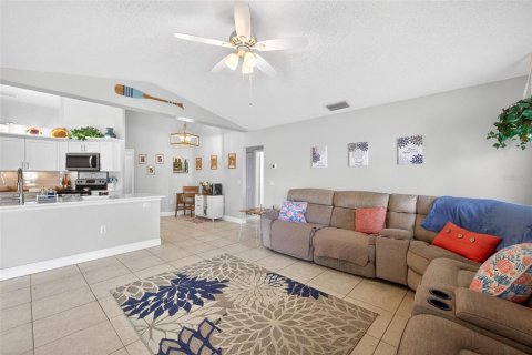 Villa ou maison à vendre à Bradenton, Floride: 3 chambres, 175.59 m2 № 2135694 - photo 13