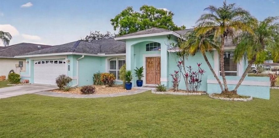 Villa ou maison à Bradenton, Floride 3 chambres, 175.59 m2 № 2135694