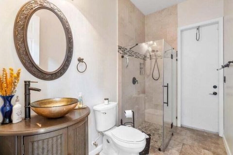 House in West Palm Beach, Florida 5 bedrooms, 308.16 sq.m. № 2083310 - photo 9